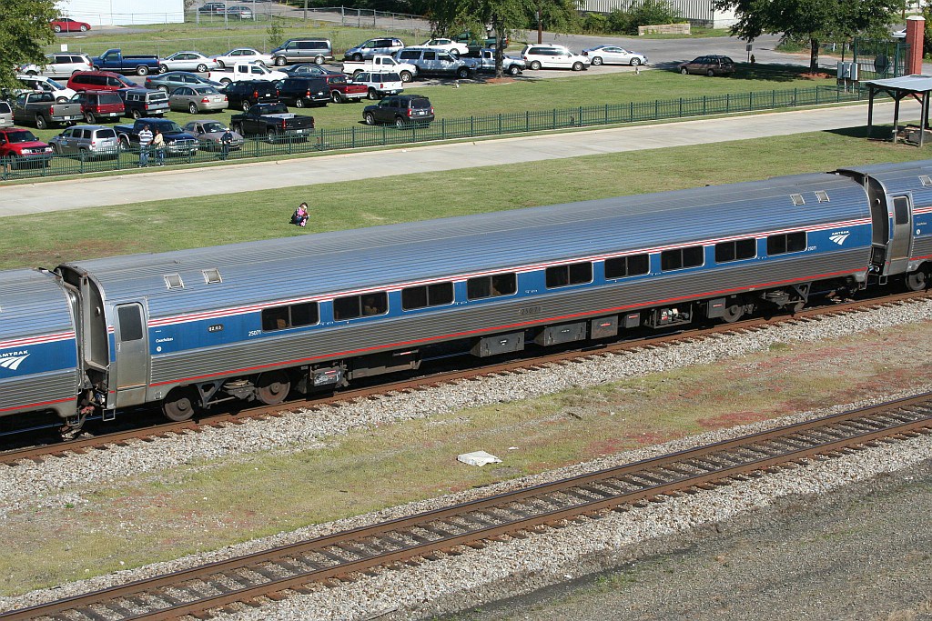 AMTK 25071 on NB Crescent